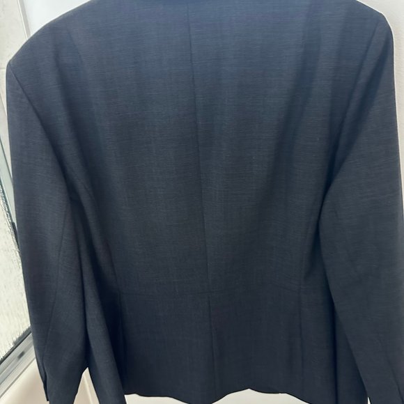 Never Worn- Jones New York blazer - Picture 5 of 7